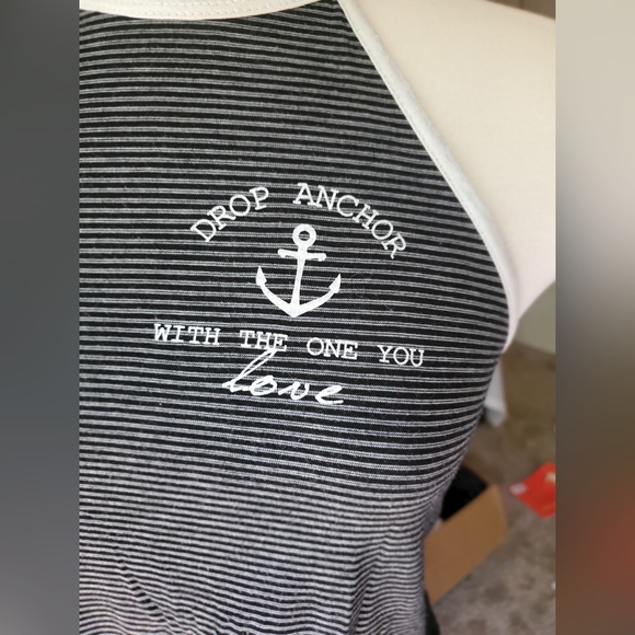 Tank - Picture 3 of 6